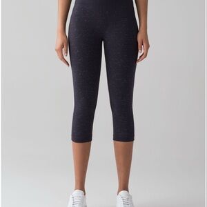 Lululemon Free To Flow‎ Crop Legging Midnight Navy/White Size 4